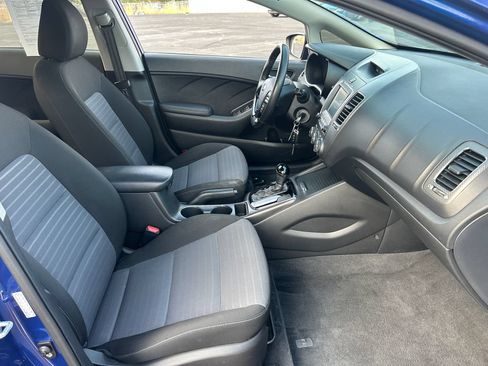 Used 2017 Kia Forte S FWD image 30