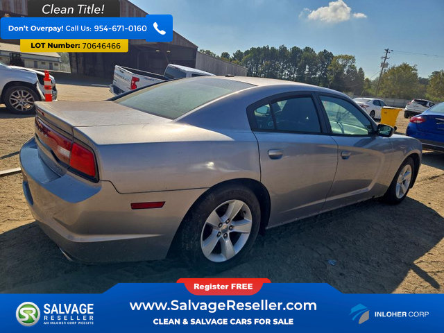 Used 2013 Dodge Charger SE w/ Connectivity Group RWD image 4