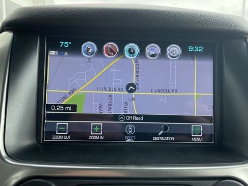 Used 2017 Chevrolet Suburban Premier AWD/4WD image 18