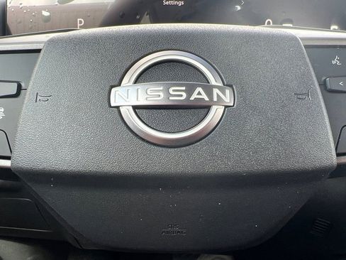 New 2026 Nissan Sentra SR w/ Floor Mat Package FWD image 6