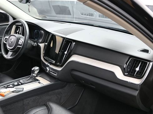 Used 2021 Volvo XC60 T5 Inscription w/ Advanced Package FWD image 32