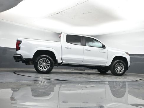 Used 2024 Chevrolet Colorado LT image 29