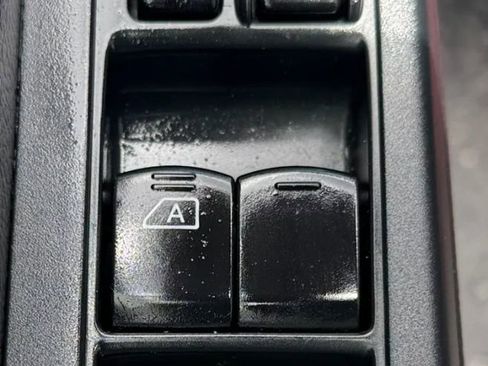 Used 2013 Subaru Impreza 2.0i AWD/4WD image 21