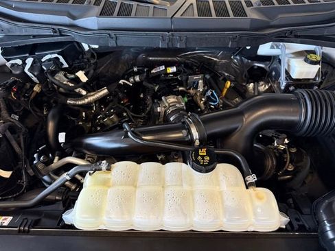 Used 2021 Ford F150 XLT image 27