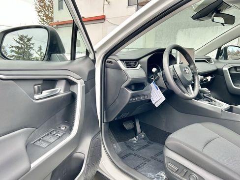 New 2025 Toyota RAV4 XLE image 9