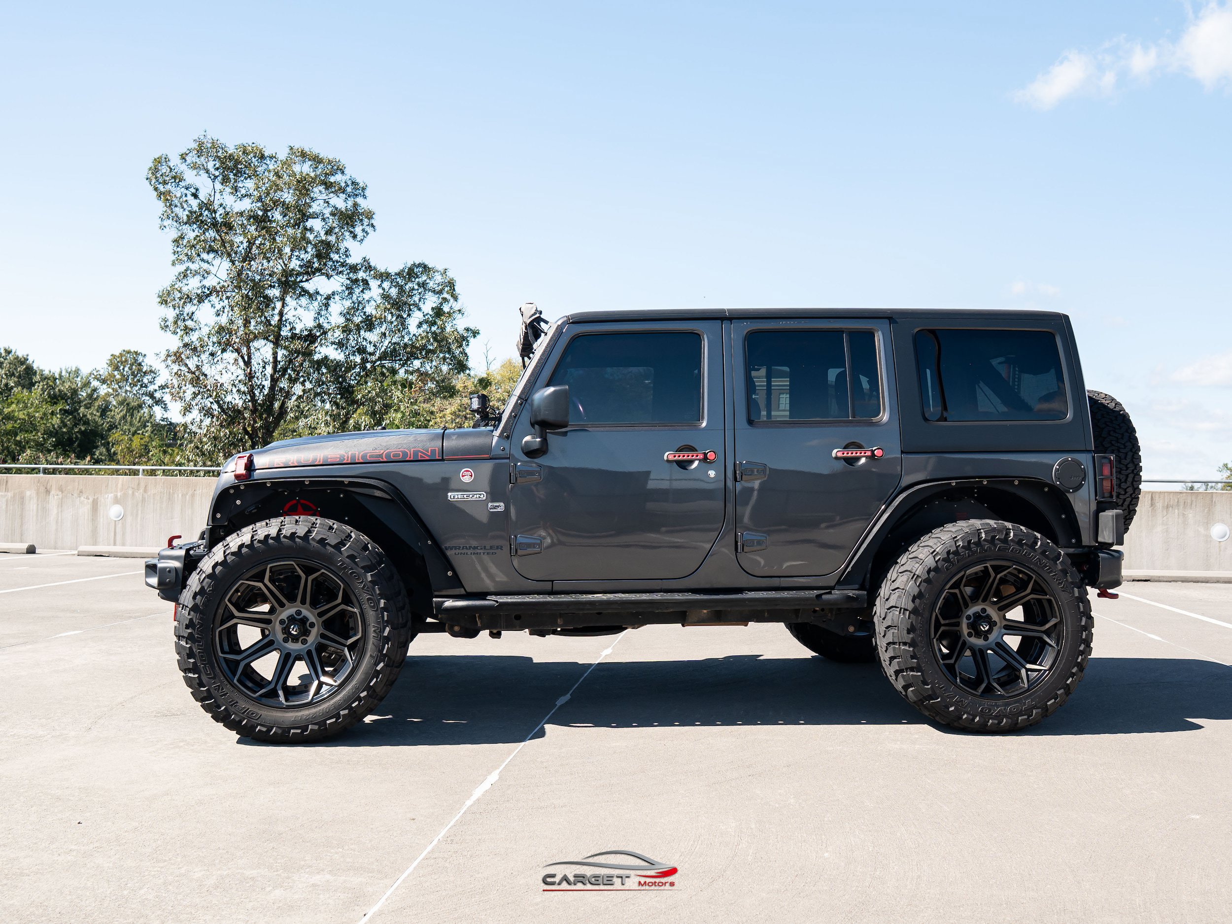 Used 2017 Jeep Wrangler Unlimited Rubicon AWD/4WD image 4