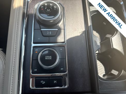 Used 2024 Ford Expedition Max Platinum AWD/4WD image 36