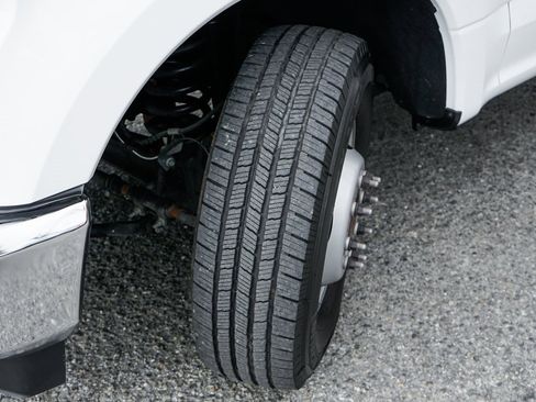 Used 2022 Ford F350 XL w/ Power Equipment Group image 40