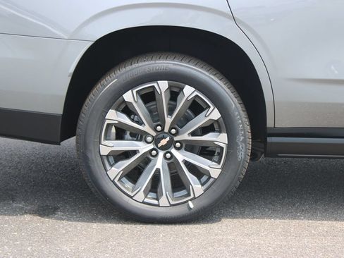 New 2026 Chevrolet Tahoe High Country AWD/4WD image 13