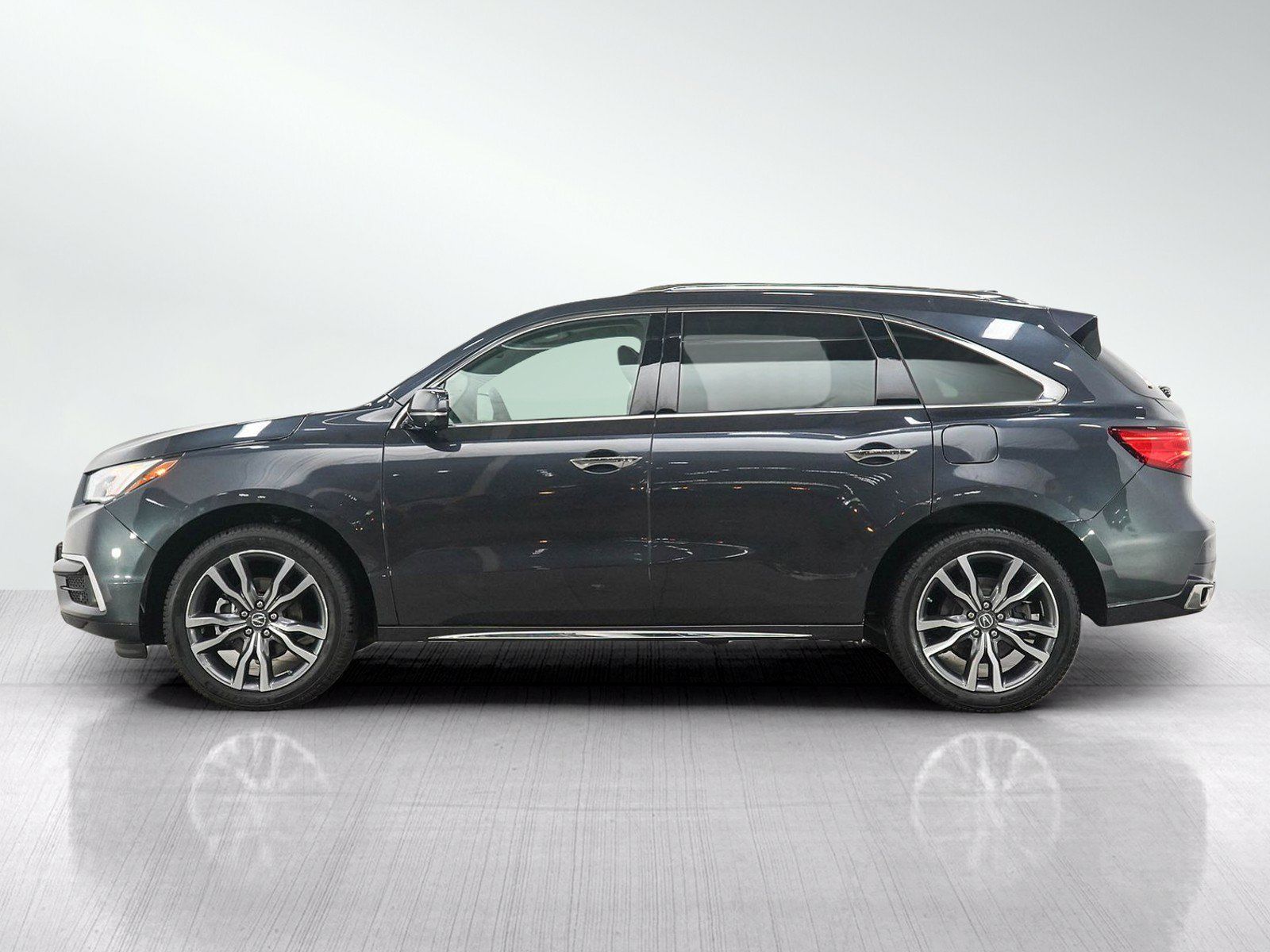 Used 2019 Acura MDX w/ Advance Package AWD/4WD image 2