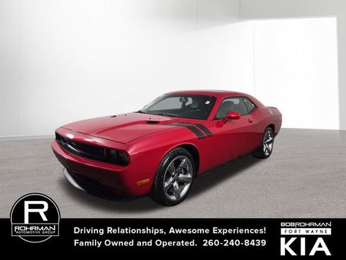 Used 2012 Dodge Challenger R/T Plus image 1