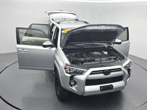 Used 2023 Toyota 4Runner SR5 AWD/4WD image 57