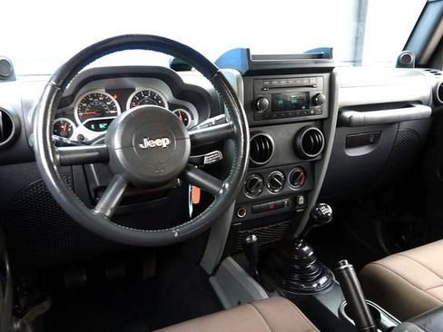 Used 2010 Jeep Wrangler Unlimited Sport image 9