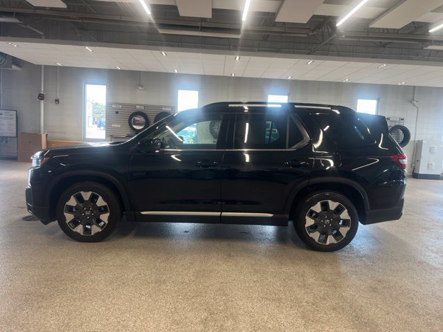 Used 2026 Honda Pilot Touring image 8