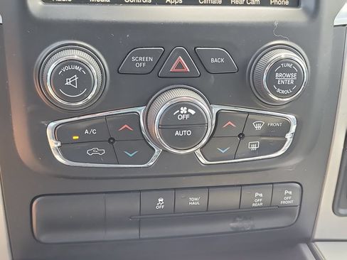 Used 2017 RAM 1500 Big Horn AWD/4WD image 24