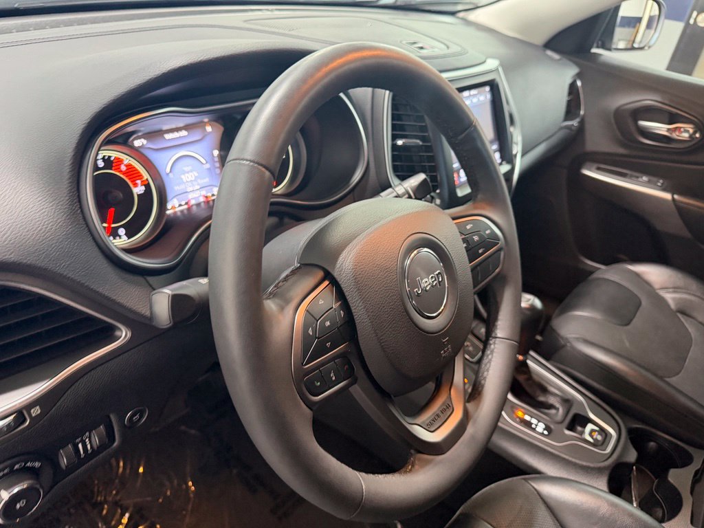 Used 2022 Jeep Cherokee Latitude Lux AWD/4WD image 18