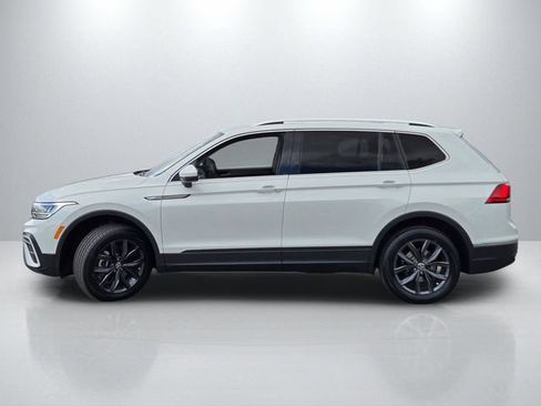 Used 2023 Volkswagen Tiguan SE AWD/4WD image 7