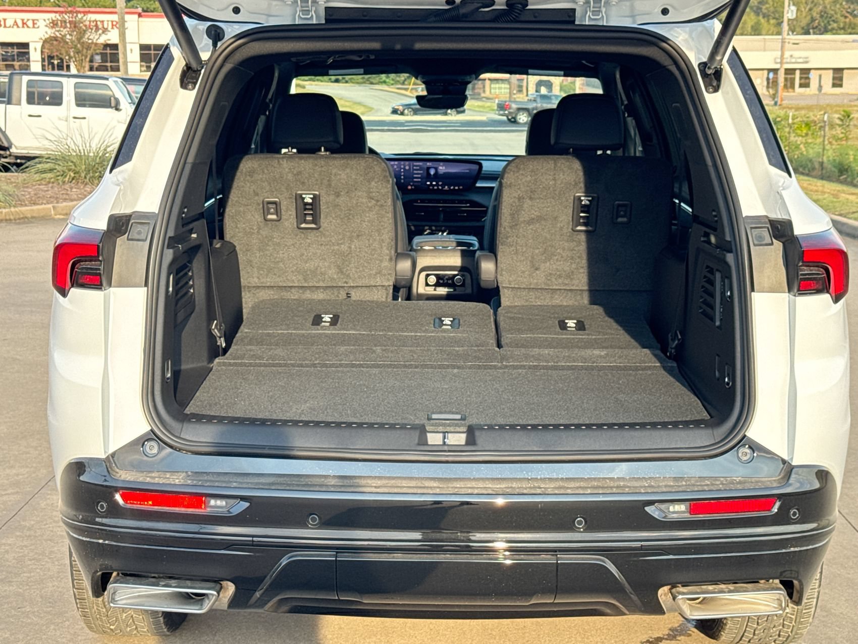 New 2027 Buick Enclave Sport Touring w/ Super Cruise Package FWD image 24