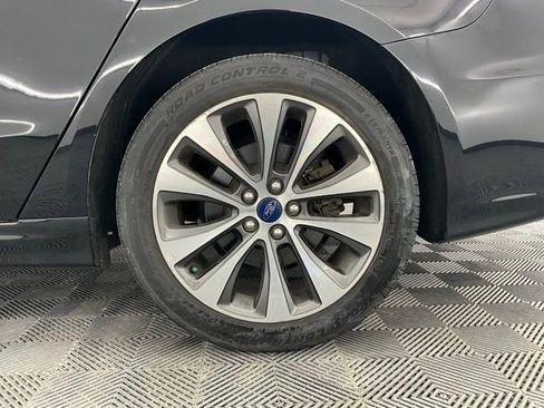 Used 2020 Ford Fusion SE image 25