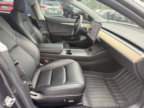 Used 2021 Tesla Model 3 Standard Range Plus RWD image 12