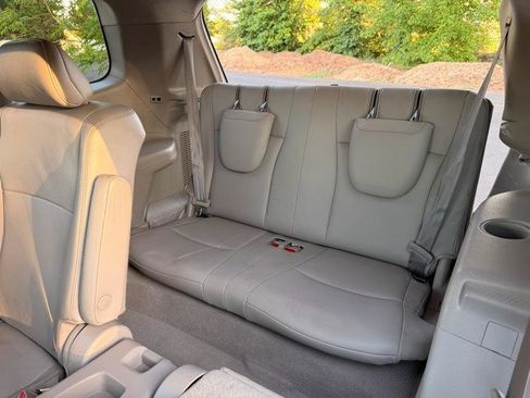 Used 2010 Toyota Highlander Limited image 18