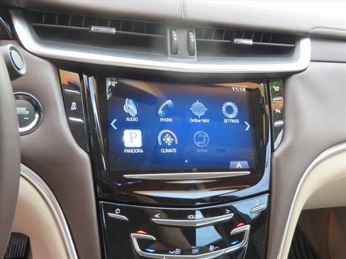 Used 2013 Cadillac XTS image 22