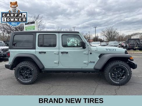 Used 2023 Jeep Wrangler Unlimited w/ Cold Weather Group image 18