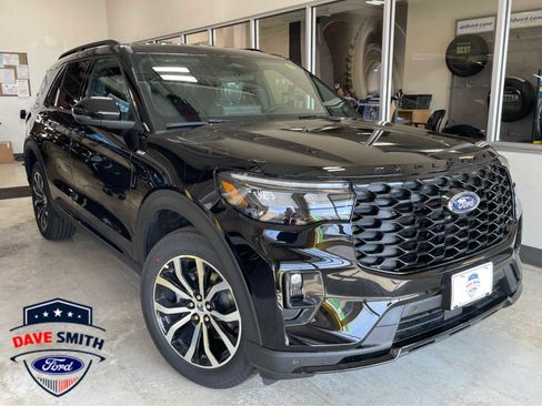 New 2026 Ford Explorer ST-Line AWD/4WD image 1