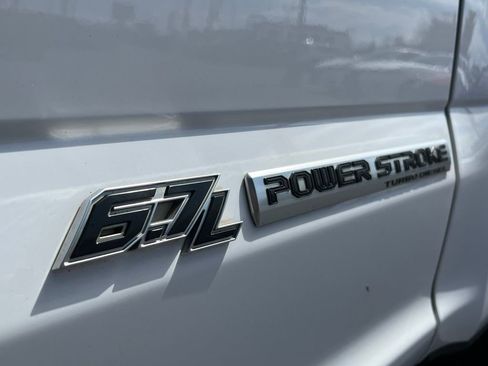 Used 2022 Ford F250 Lariat w/ Lariat Ultimate Package image 10