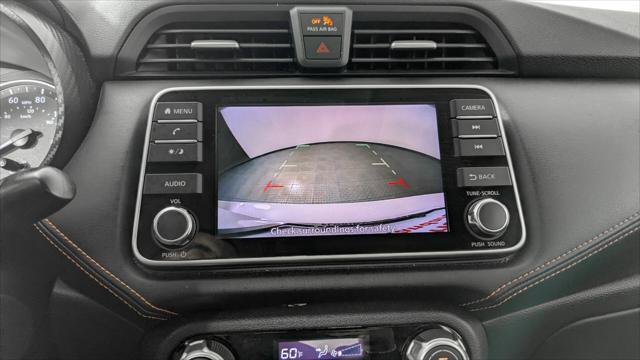 Used 2022 Nissan Versa SR FWD image 29