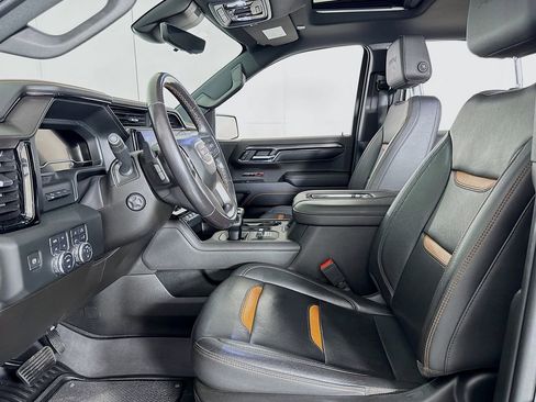 Used 2022 GMC Sierra 1500 AT4 w/ AT4 Premium Package image 13