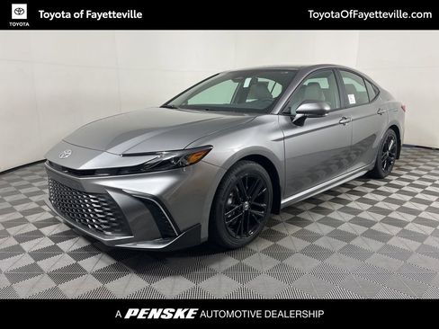 New 2026 Toyota Camry SE image 1