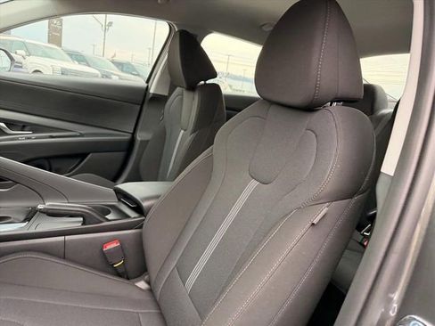 New 2026 Hyundai Elantra SE FWD image 10