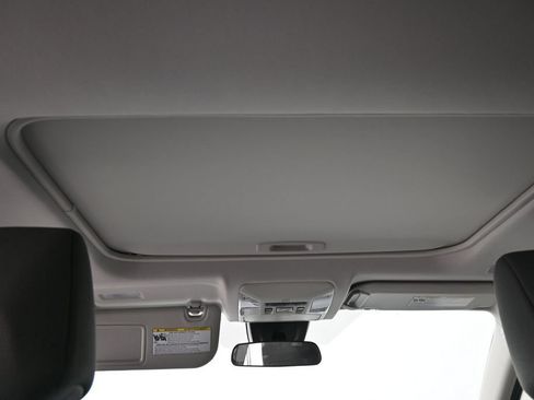 Used 2025 Toyota RAV4 XLE w/ Convenience Package FWD image 19
