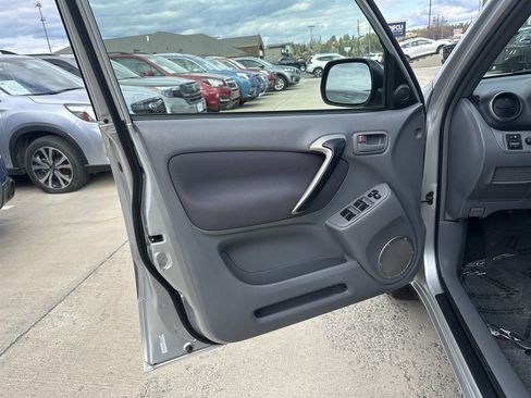 Used 2001 Toyota RAV4 2WD image 30