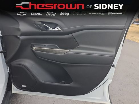 Used 2023 GMC Acadia SLT w/ Preferred Package AWD/4WD image 17
