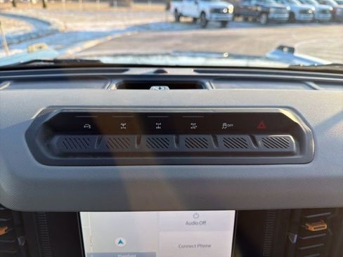 Used 2023 Ford Bronco Badlands image 23