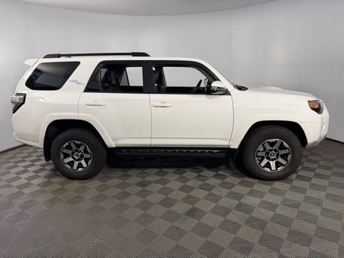 Used 2024 Toyota 4Runner TRD Off-Road Premium image 11