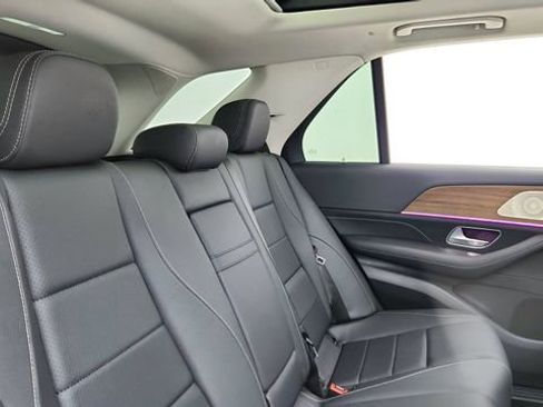 Used 2025 Mercedes-Benz GLE 350 4MATIC image 25