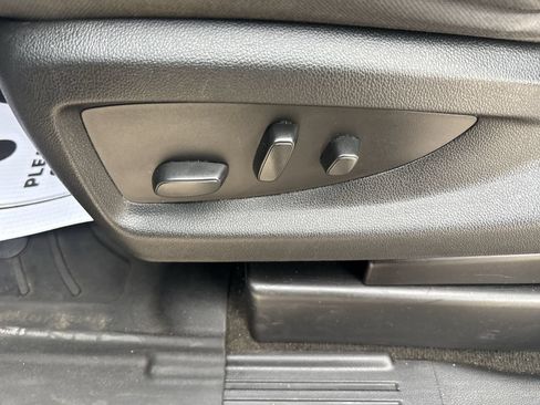 Used 2018 Chevrolet Silverado 1500 LT w/ All Star Edition RWD image 15