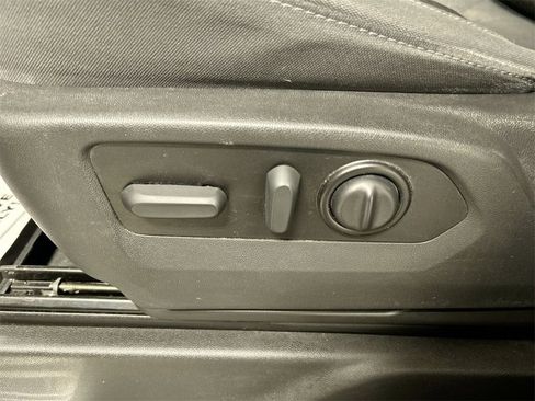 Used 2021 Chevrolet Silverado 1500 RST image 10