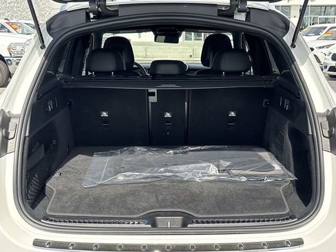 Used 2026 Mercedes-Benz GLC 350e 4MATIC w/ Driver Assistance Package image 15