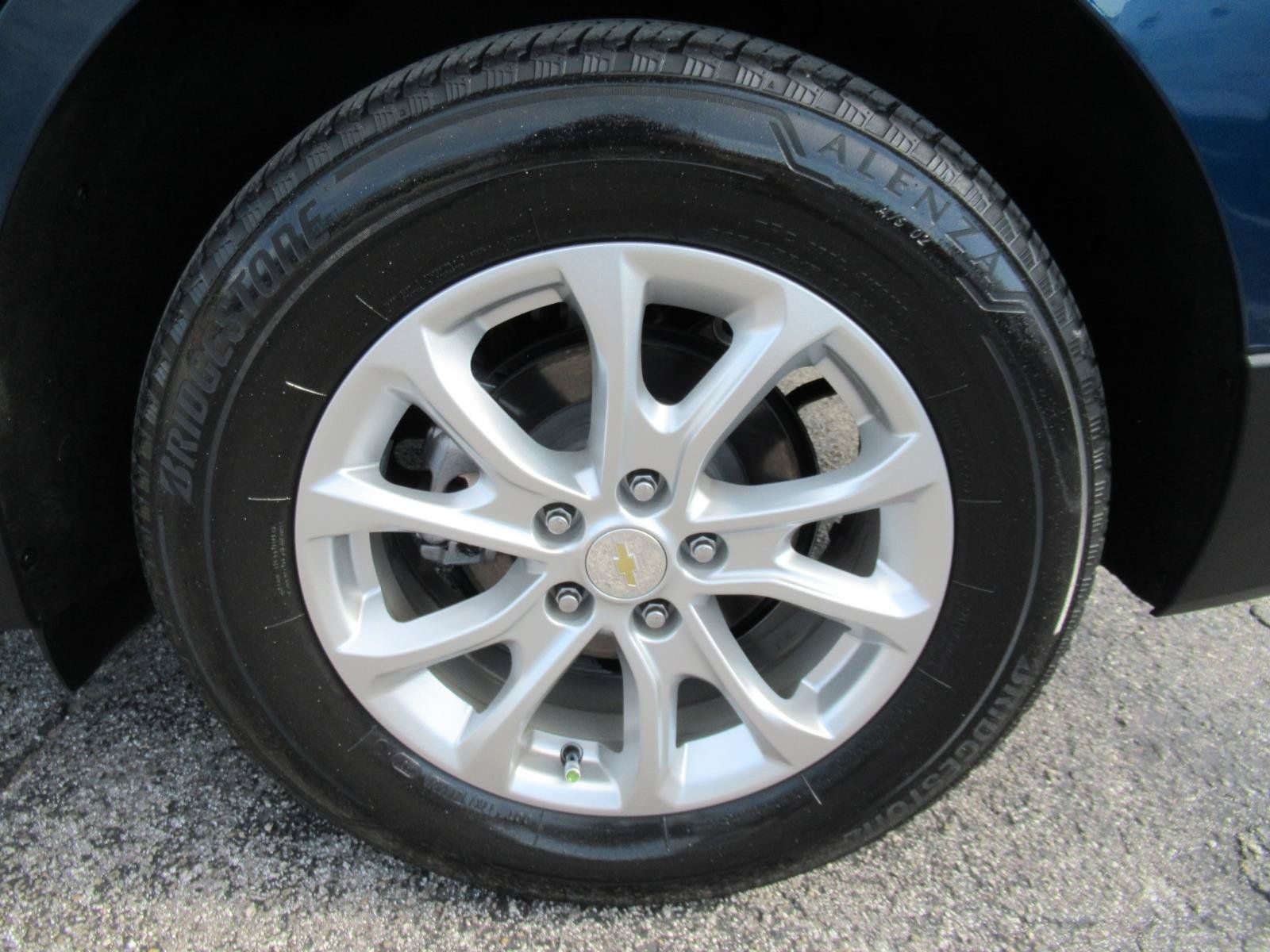 Used 2021 Chevrolet Equinox LT AWD/4WD image 9