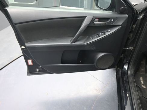 Used 2012 MAZDA MAZDA3 i Touring image 17