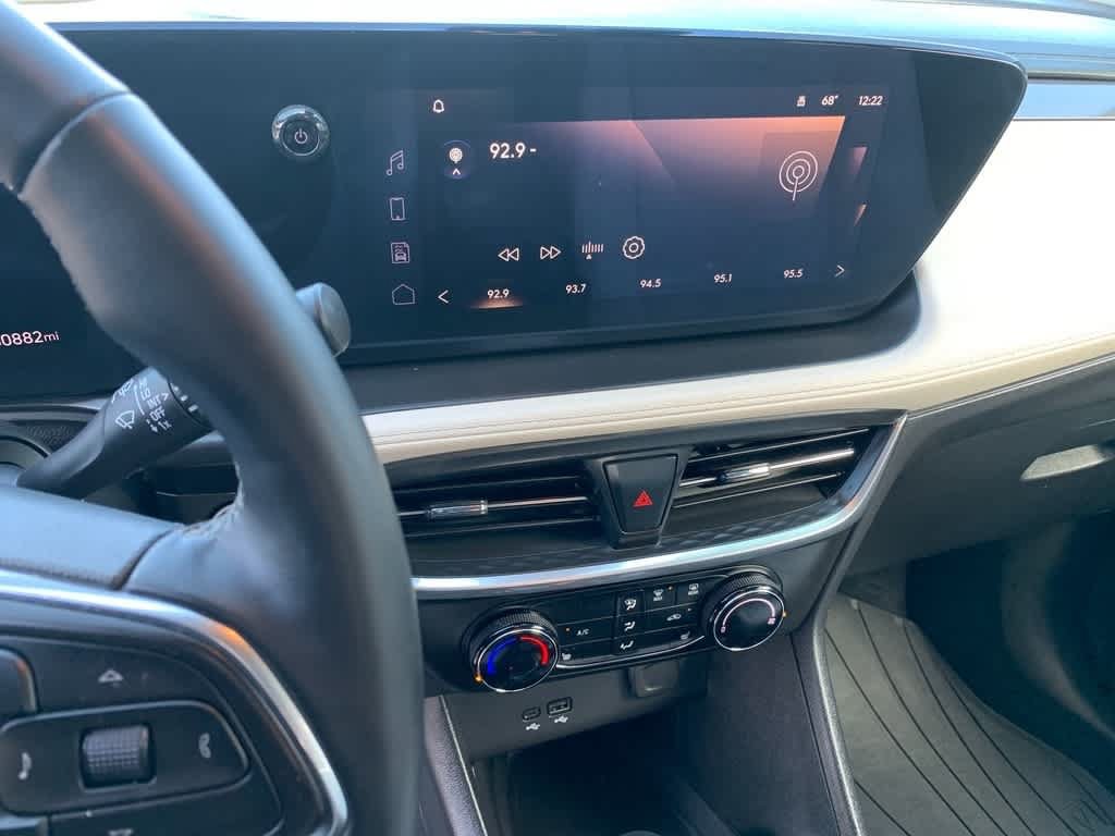 Certified 2024 Buick Encore GX Preferred w/ Comfort Package FWD image 12