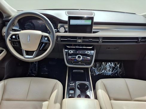 Certified 2022 Lincoln Corsair AWD w/ Premium Package image 17