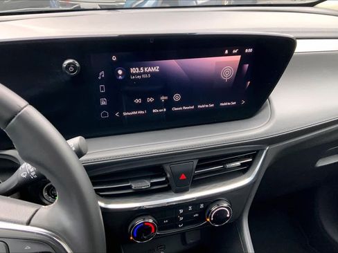 Used 2025 Buick Encore GX Preferred AWD/4WD image 7