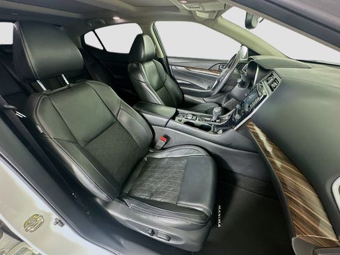 Used 2017 Nissan Maxima Platinum FWD image 31