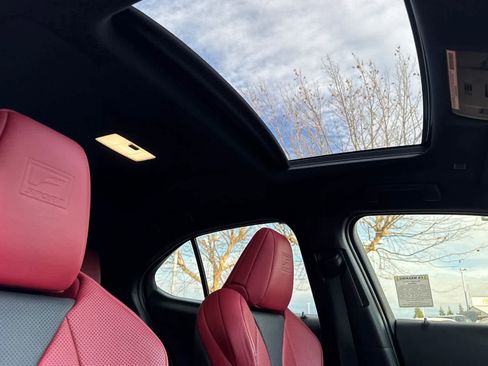 Used 2019 Lexus UX 200 F Sport image 18