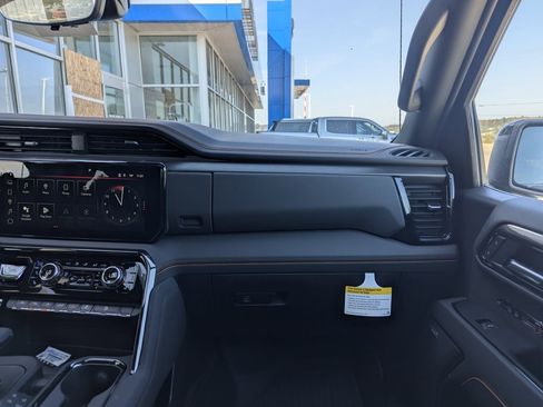 New 2026 GMC Sierra 1500 AT4 w/ AT4 Premium Package image 4